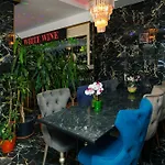 فندق Avlion Boutique